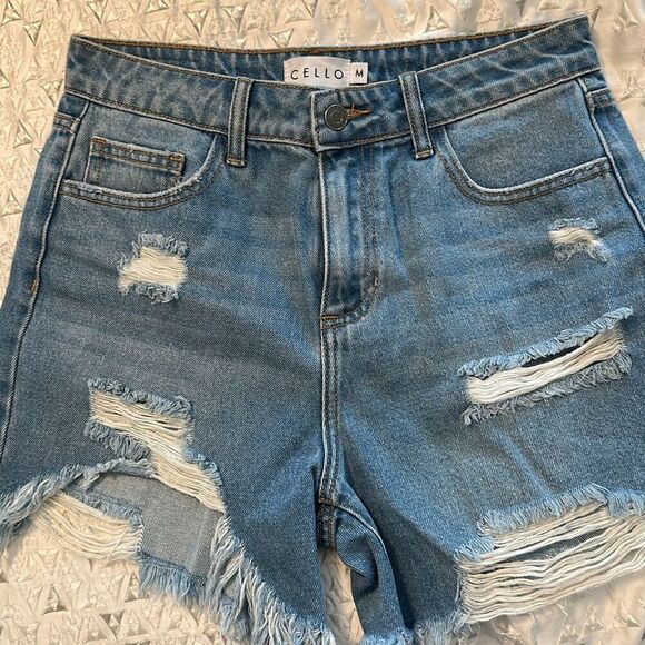 Cello high waist frayed Distressed Denim Cutoff Shorts sz medium - Picture 4 of 9